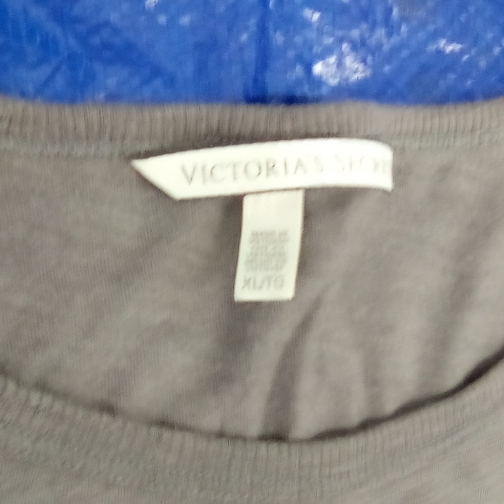 Victoria Secret - Picture 4 of 8